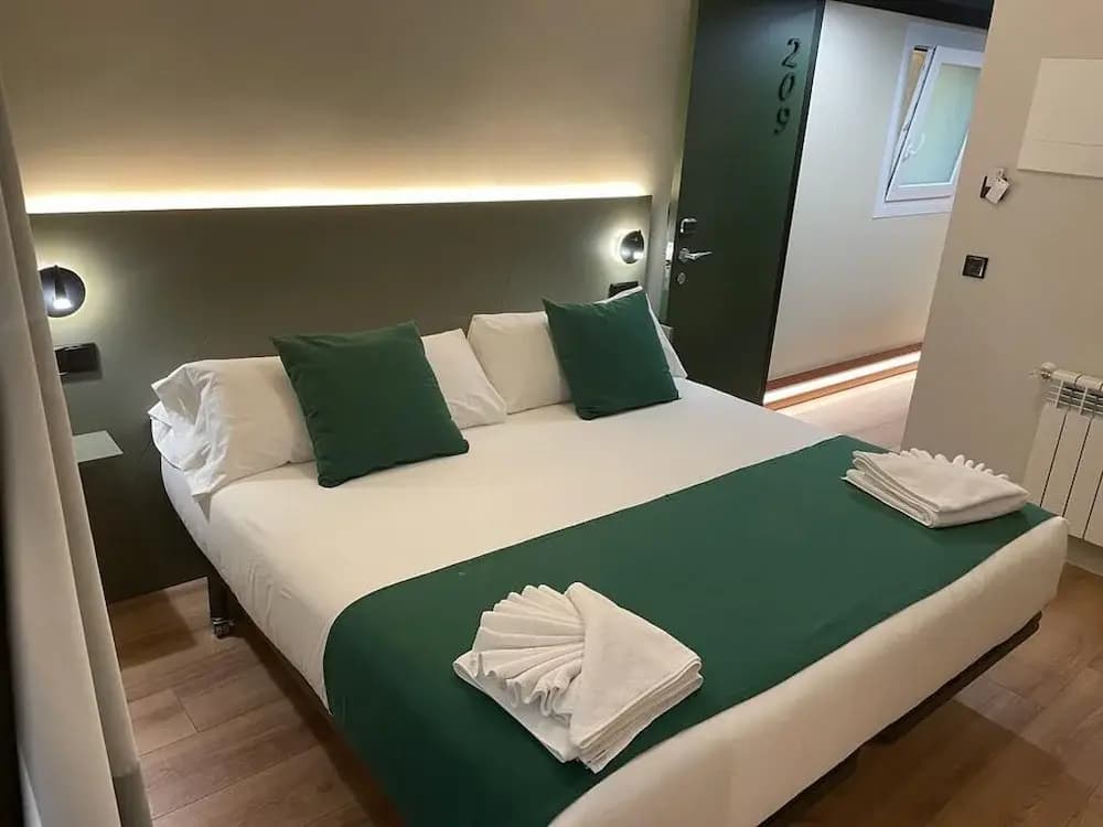 Hostal Antón Martín - photo 3