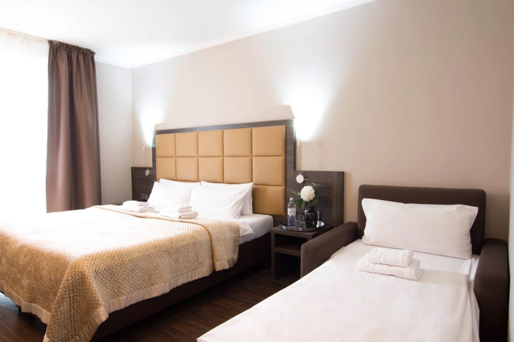 Hotel Delta am Potsdamer Platz - photo 2