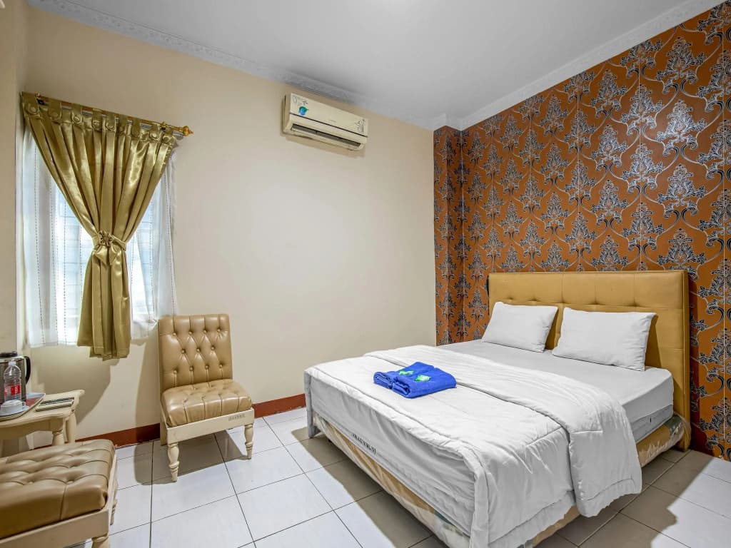 Hotel Cempaka Sari - photo 3