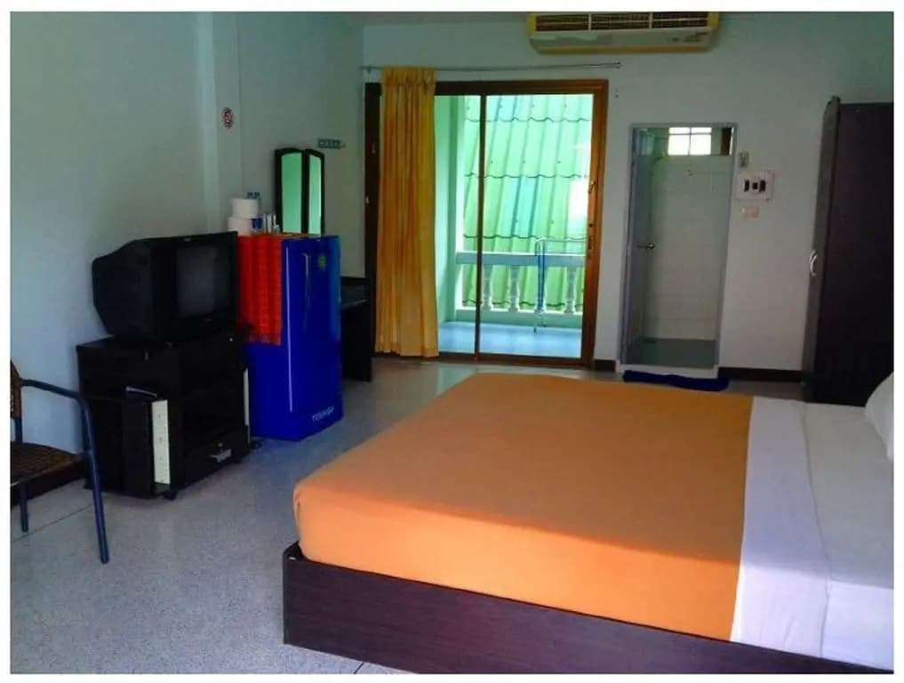 Peter Kamala Guesthouse - photo 3