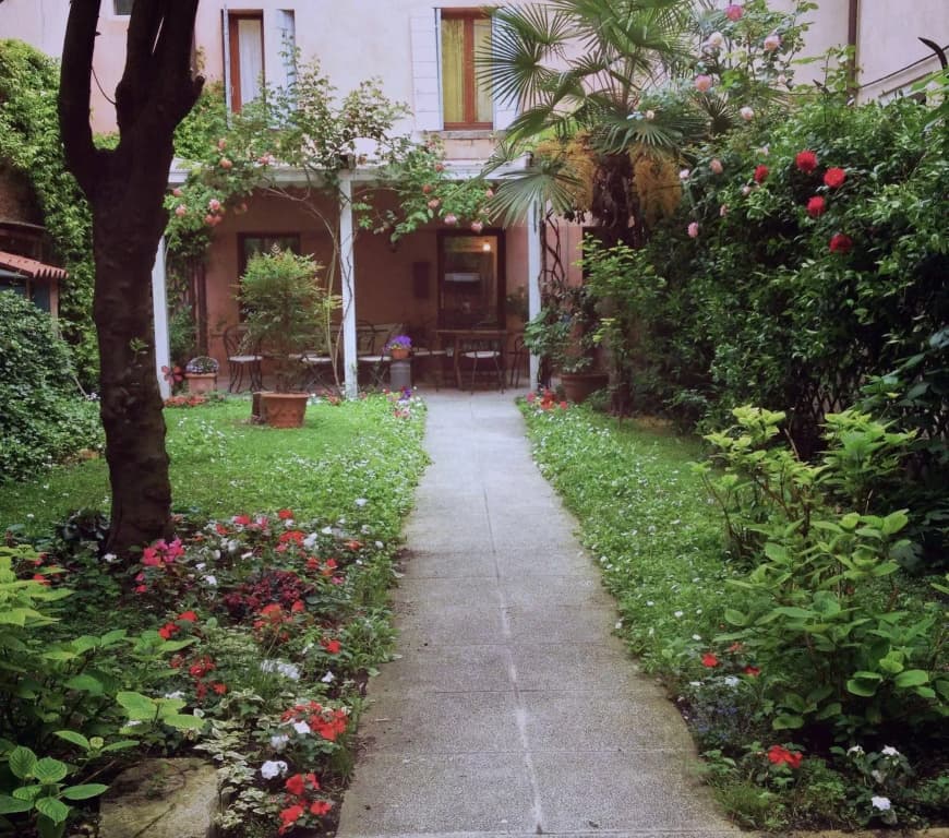 3749 Ponte Chiodo Guest House - photo 11