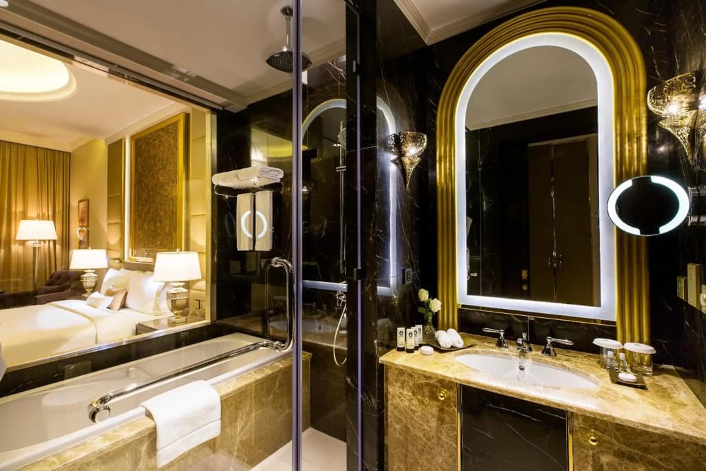 Ezdan Palace Hotel - photo 9