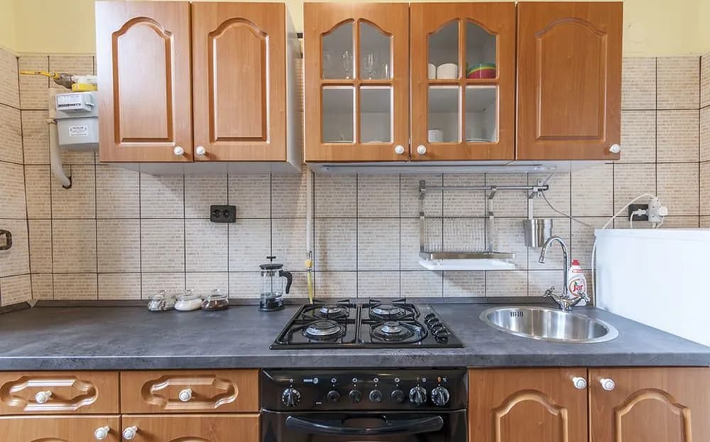 Curry Apartments - photo 13