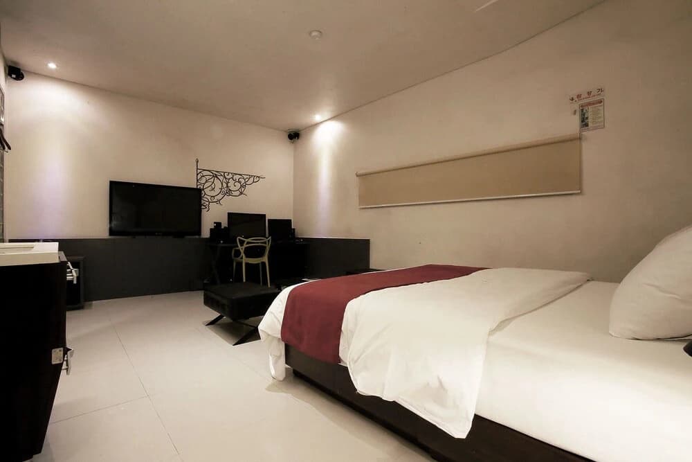 Suyu Solid Hotel - photo 3