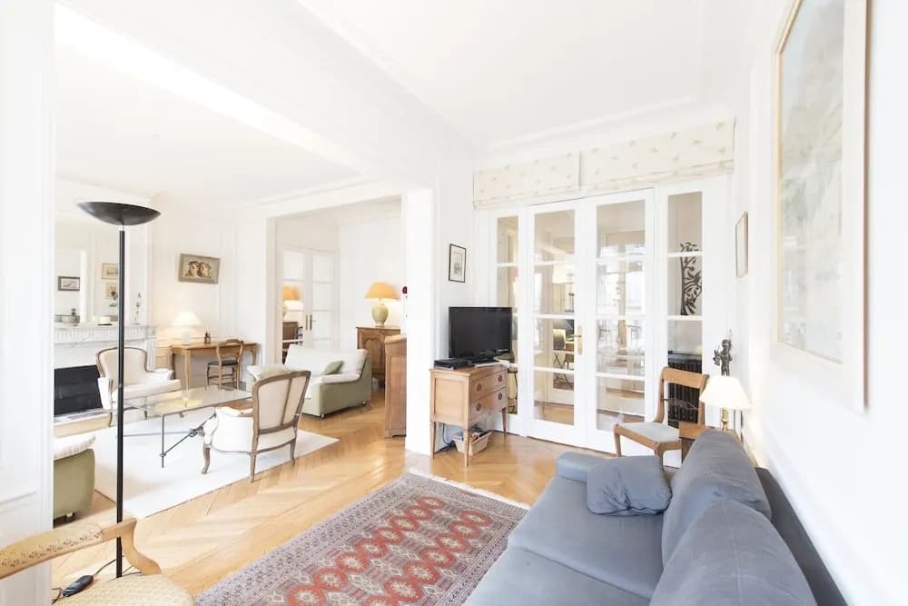 Elegance near Batignolles - photo 18