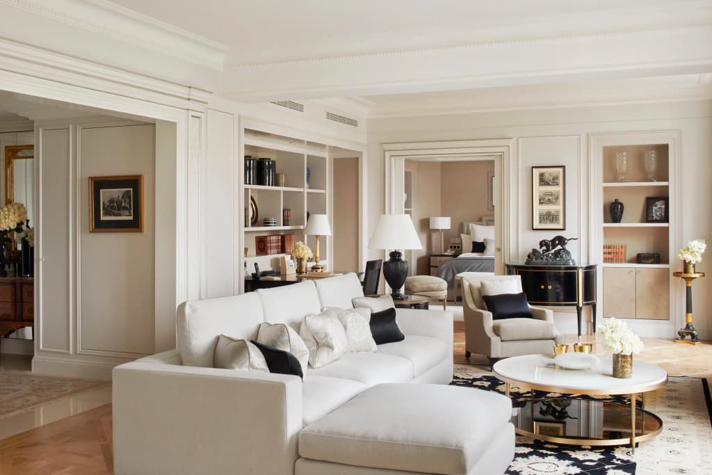 Four Seasons George V Hotel - photo 2