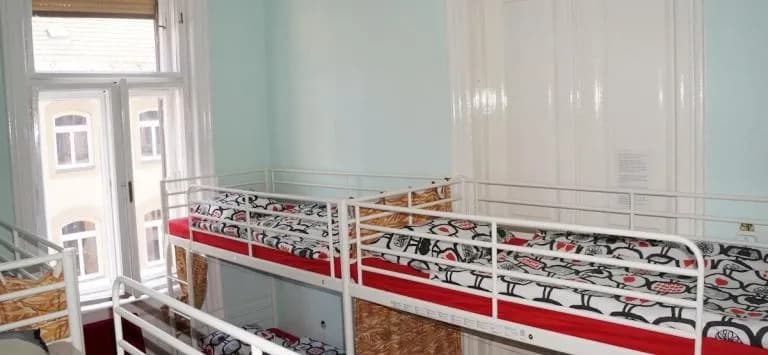 Frankys Hostel - photo 11