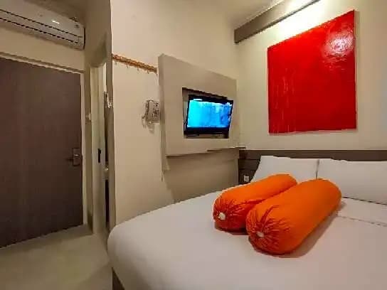 Front One Residence Syariah Mampang - photo 31