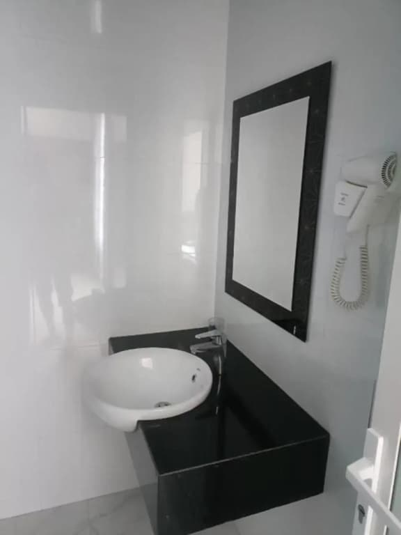 Thang Long Guesthouse - photo 7