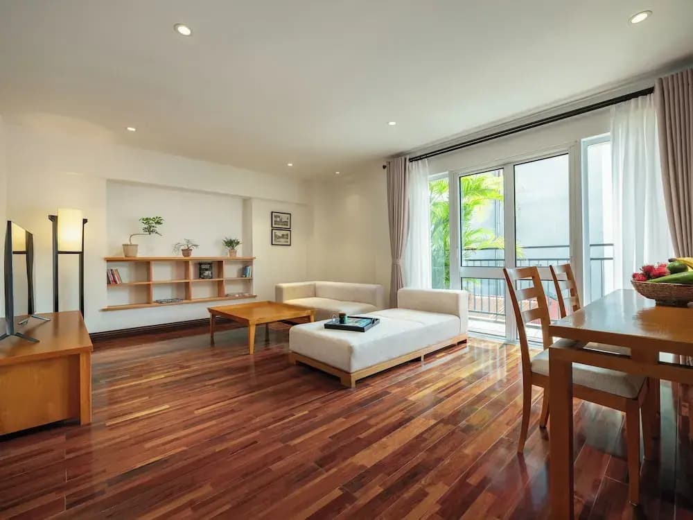 Elegant Suites Central - photo 4