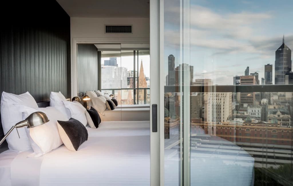 Quay West Suites Melbourne - photo 4