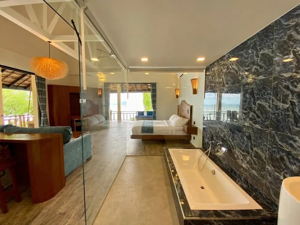Absolute Beachfront Resort - main photo