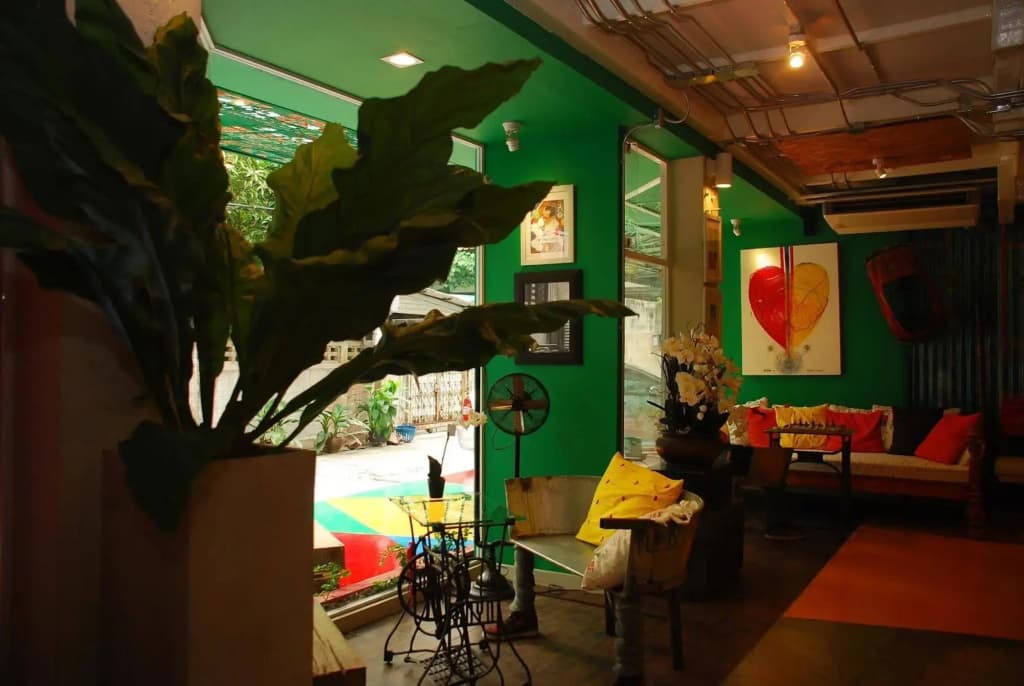 Silom Art Hostel - photo 2