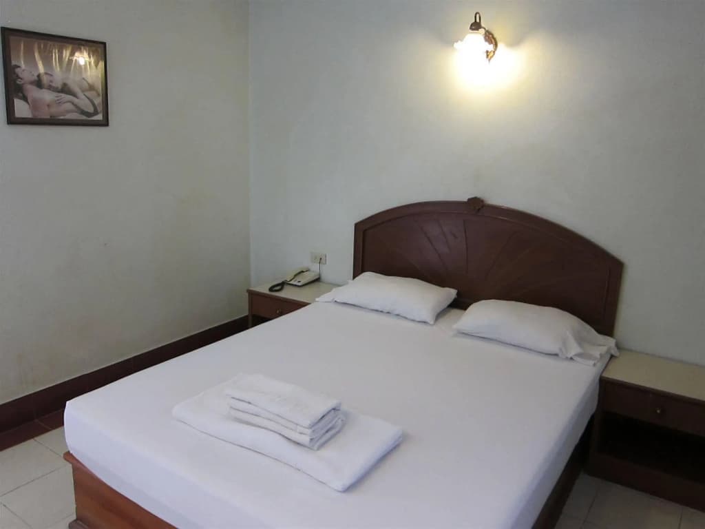 Oasis Resort - photo 2