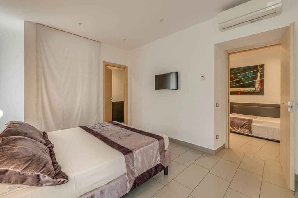 Trevi Palace Hotel - photo 20