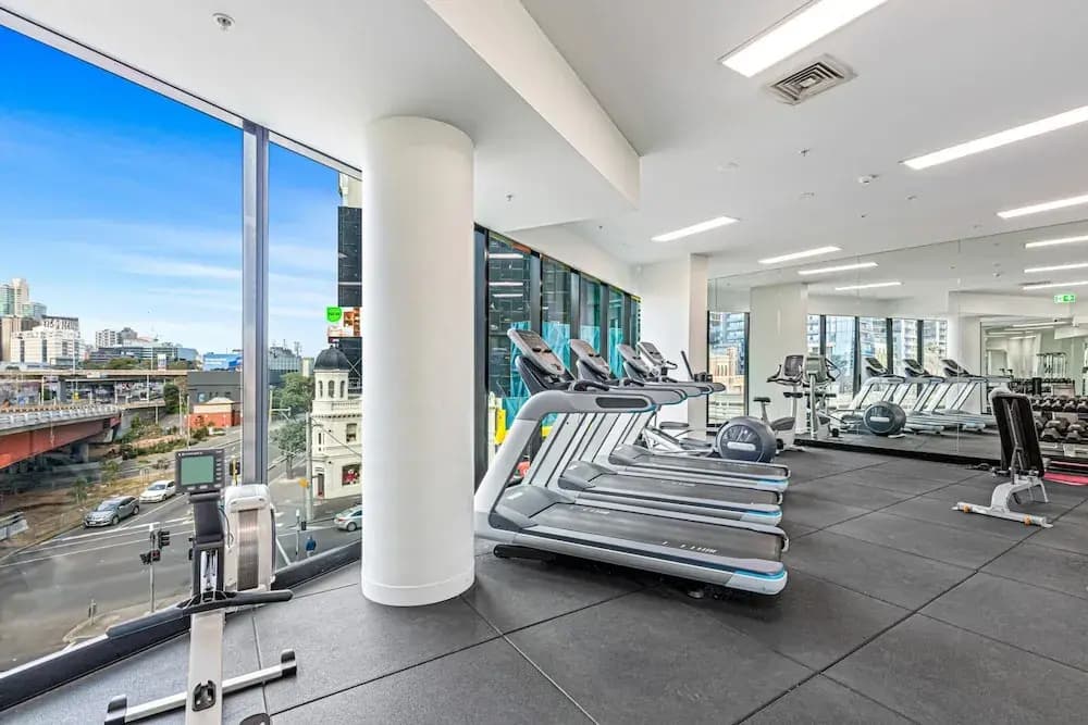 Pristine 2-bed Unit With Beautiful City Landscape - photo 11