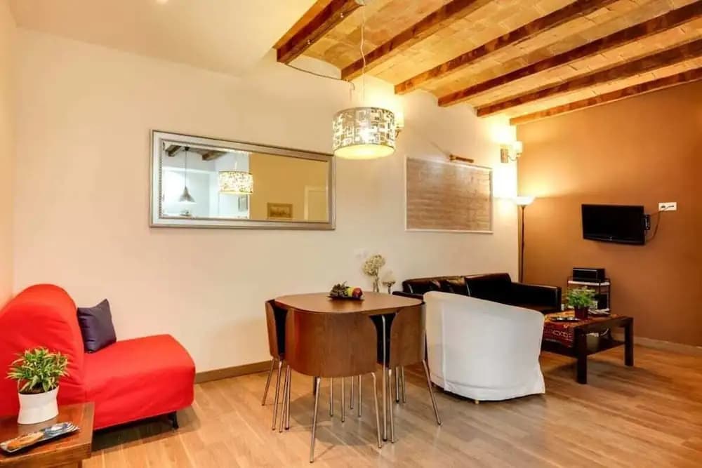 Modern 2 Bed Flat in Trendy Poble Sec - photo 13