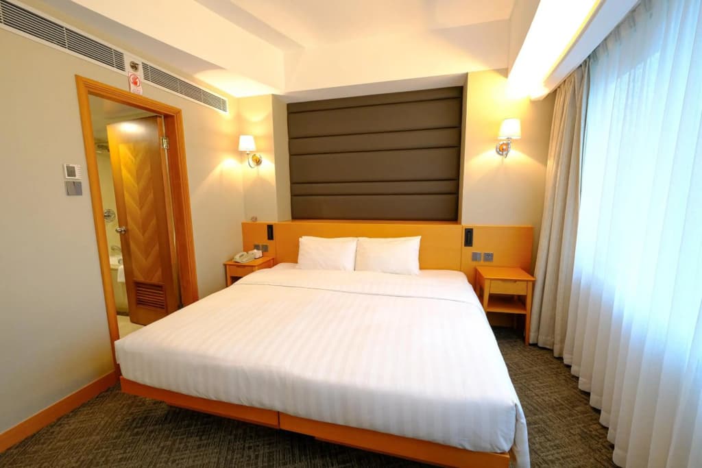 South Pacific Hotel - photo 3