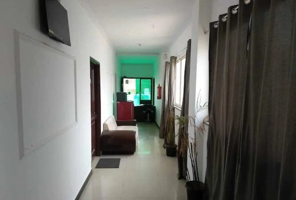 Hotel Red Stone - photo 3