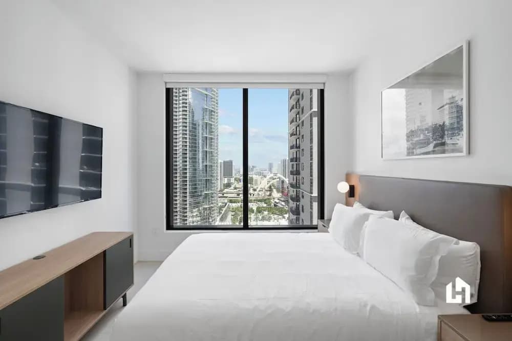 Stylish Apartments with Partial Ocean Views in Downtown - photo 6