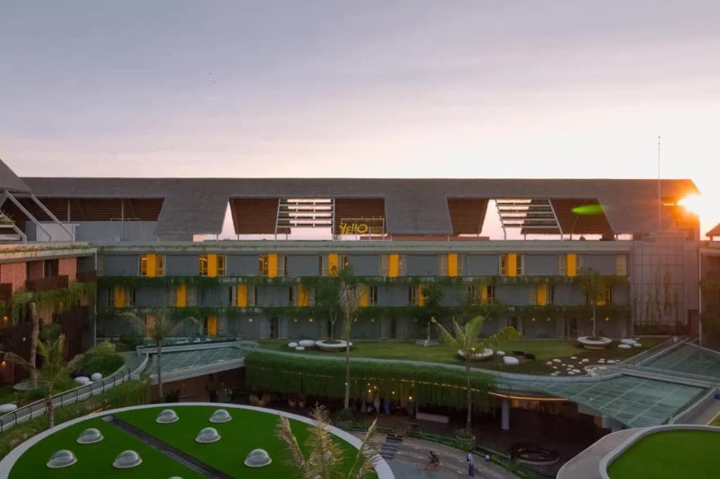 YELLO Hotel Kuta Beachwalk Bali - photo 38