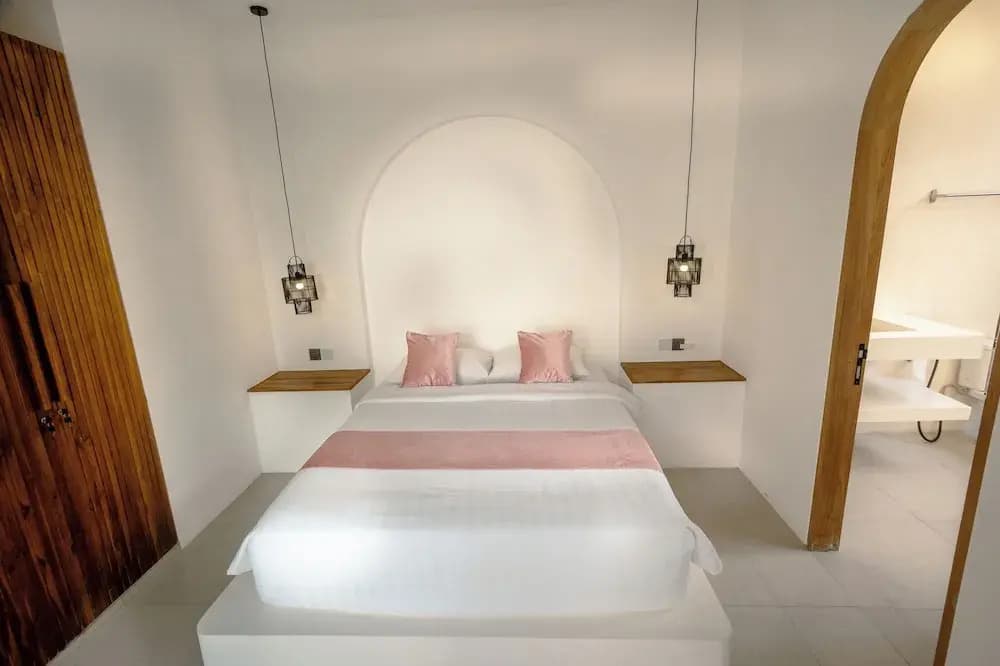 Samstiti Pool Suites Bingin Beach - photo 1