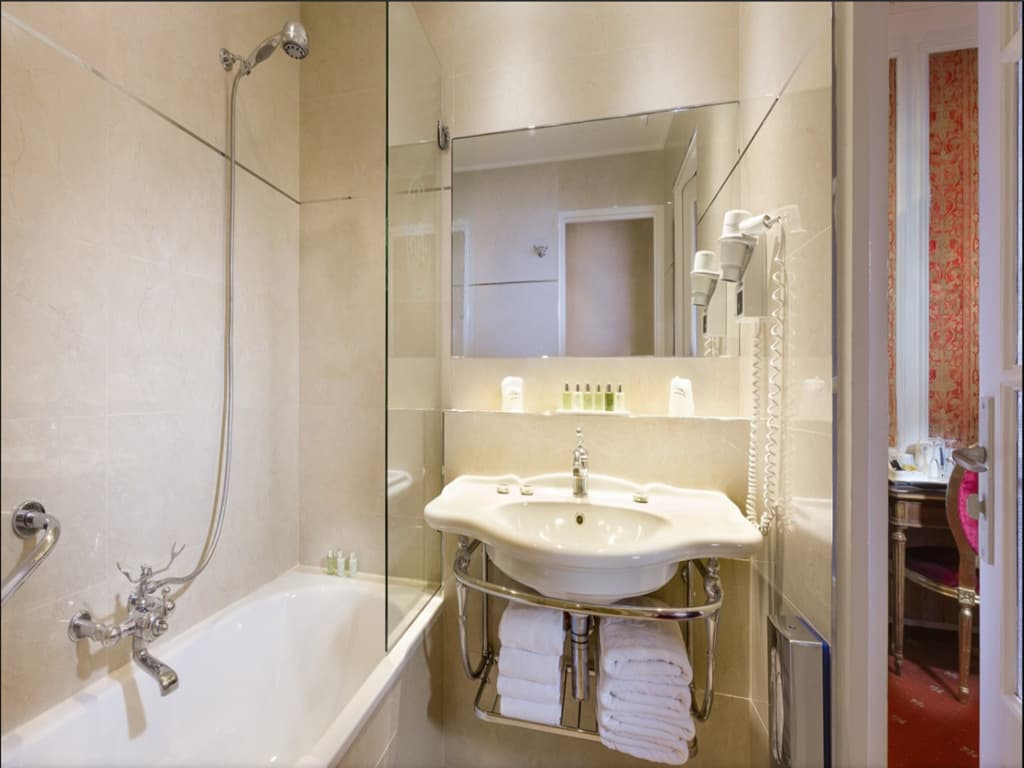 Hotel Belfast - photo 44