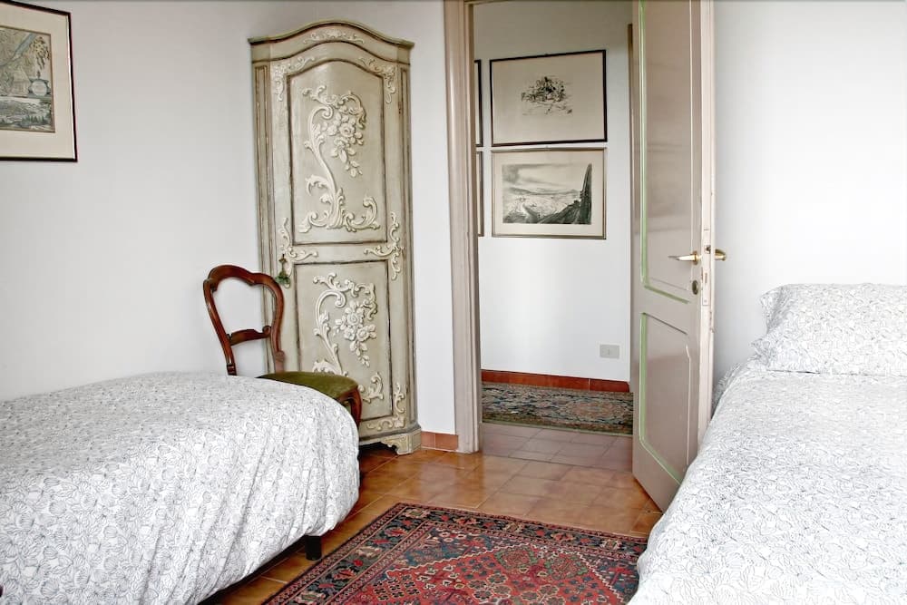 Tuscany-VillaRentals - Vicinity - photo 5