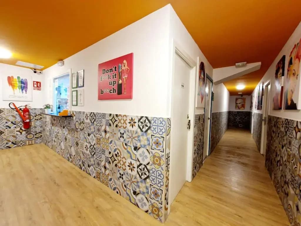 Arc House Barcelona Hotel - photo 12