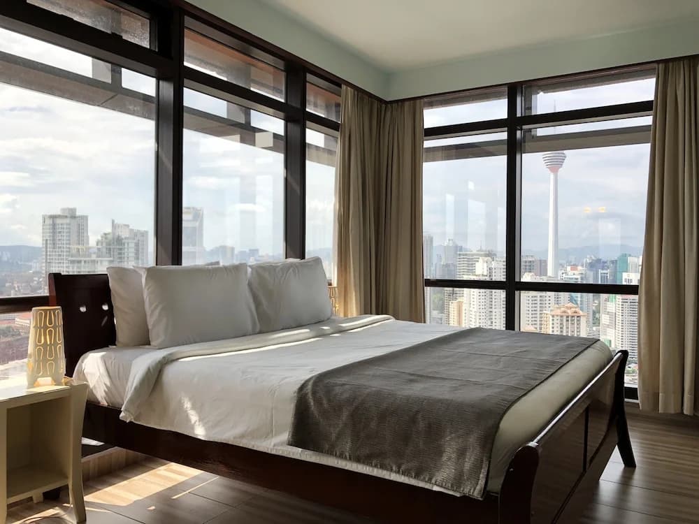 Rainbow Suites at Times Square - photo 8