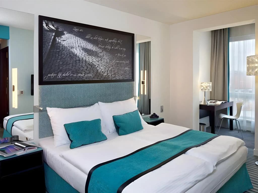 Red and Blue Design Hotel Prague - photo 18