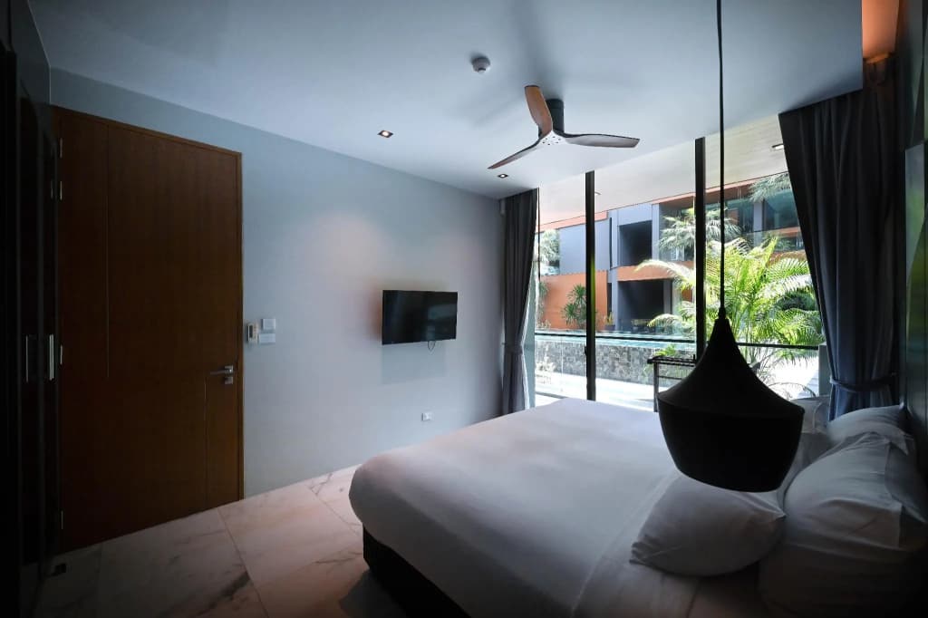Glam Habitat Hotel - photo 6