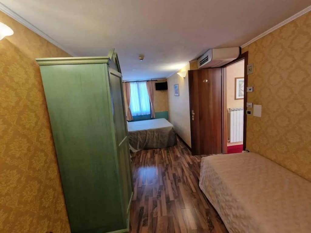 Hotel Tintoretto - photo 24