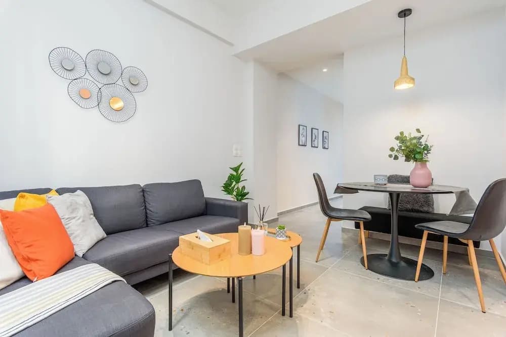 Penelope's Charming 2-BR Apt in Athens - photo 9