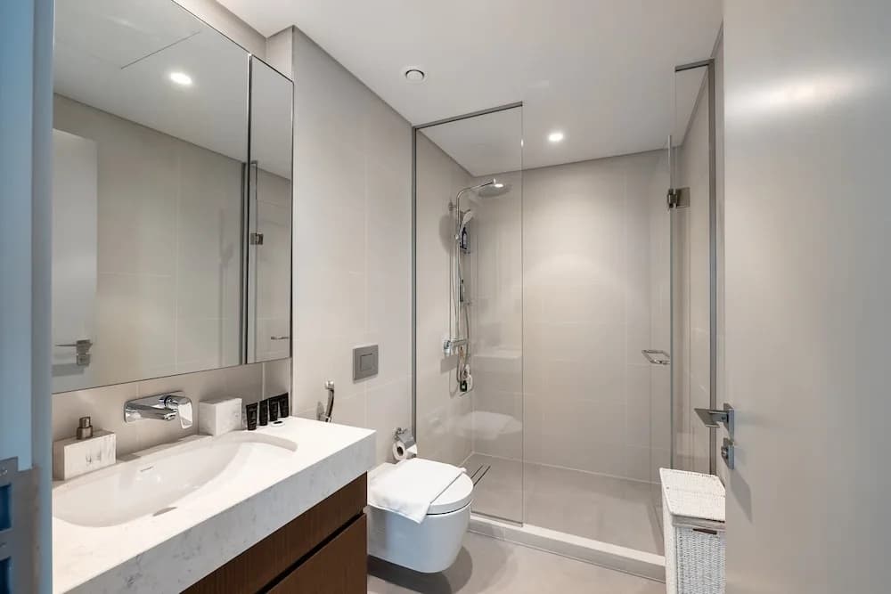 Chic 1BR in Emaar Beachfront - photo 7