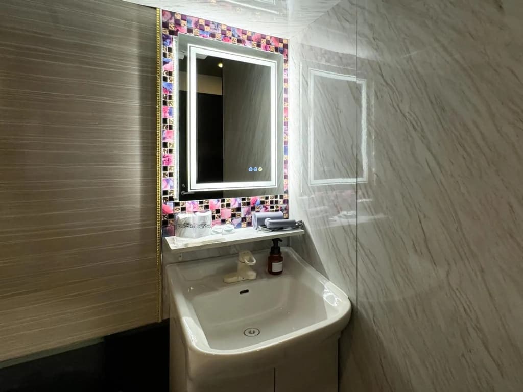 Hotel Amethyst - photo 13
