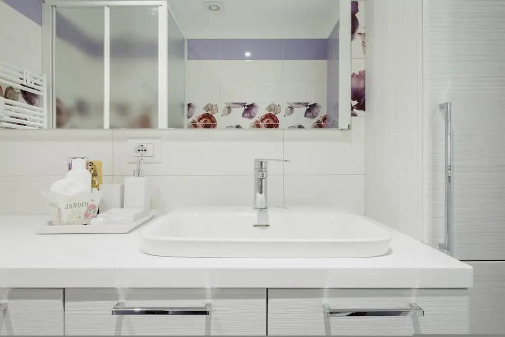Top Clean Charming Darsena Navigli District - photo 21