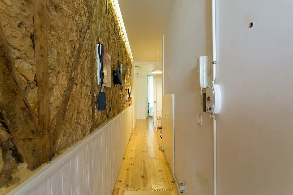 Bica Elevator Apartment Rentexperience - photo 8