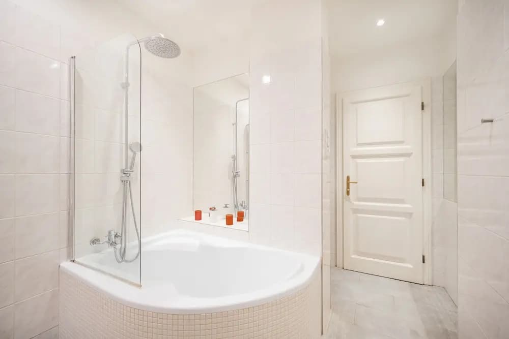 Old town square premium apartments - photo 8