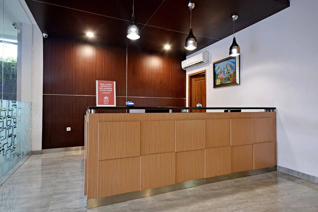 Picasso Inn - photo 2