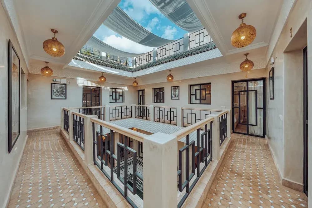 Riad Valentine - photo 17