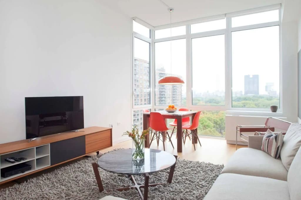 Central Park View Apartments - photo 3