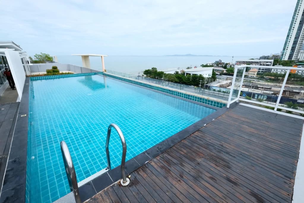 Sunday Beachfront View Jomtien Pattaya - photo 37