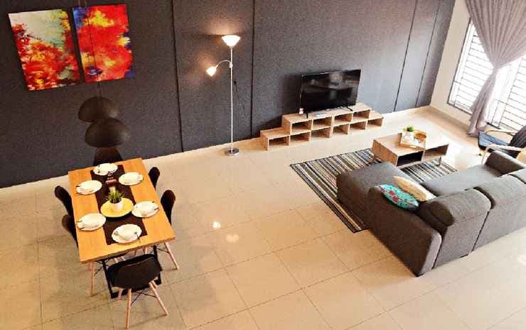 Desaru Cosy Homestay - near WaterPark, Beach, Rapid -Wifi, TVbox, Steamboat, BBQ Available - photo 3