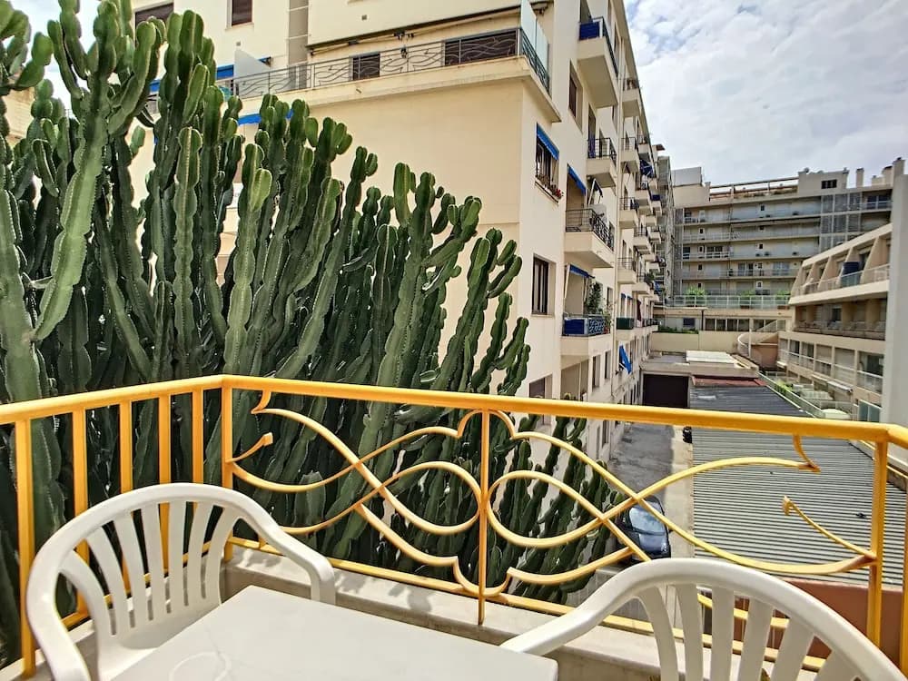 Nestor&Jeeves - MASSENET PIETONNE - Central - Very close sea - Pedestrian zone - photo 9