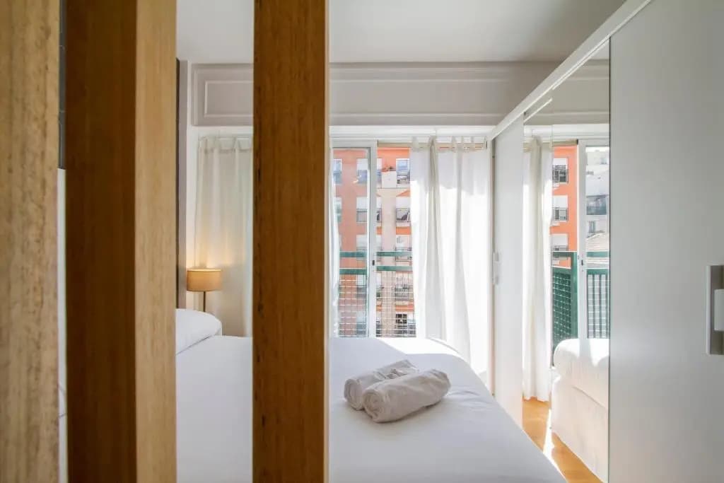 Urban District Apartments - Atocha Stylish with pool - photo 2