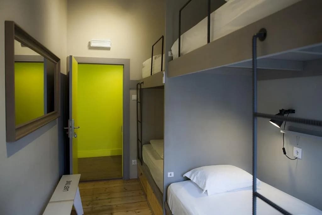 Goodmorning Solo Traveller Hostel - photo 3