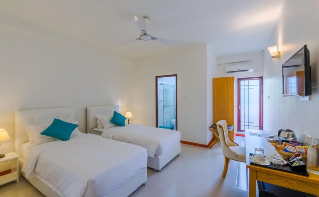 White Sand Dhigurah Hotel - photo 13