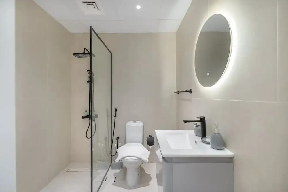Sleeps 4 in This 2 Bedroom Apartment in Dubai Gate 2 - photo 20
