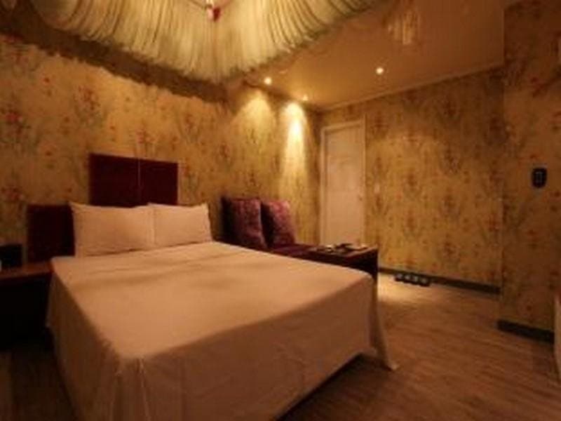 R Hotel - photo 6